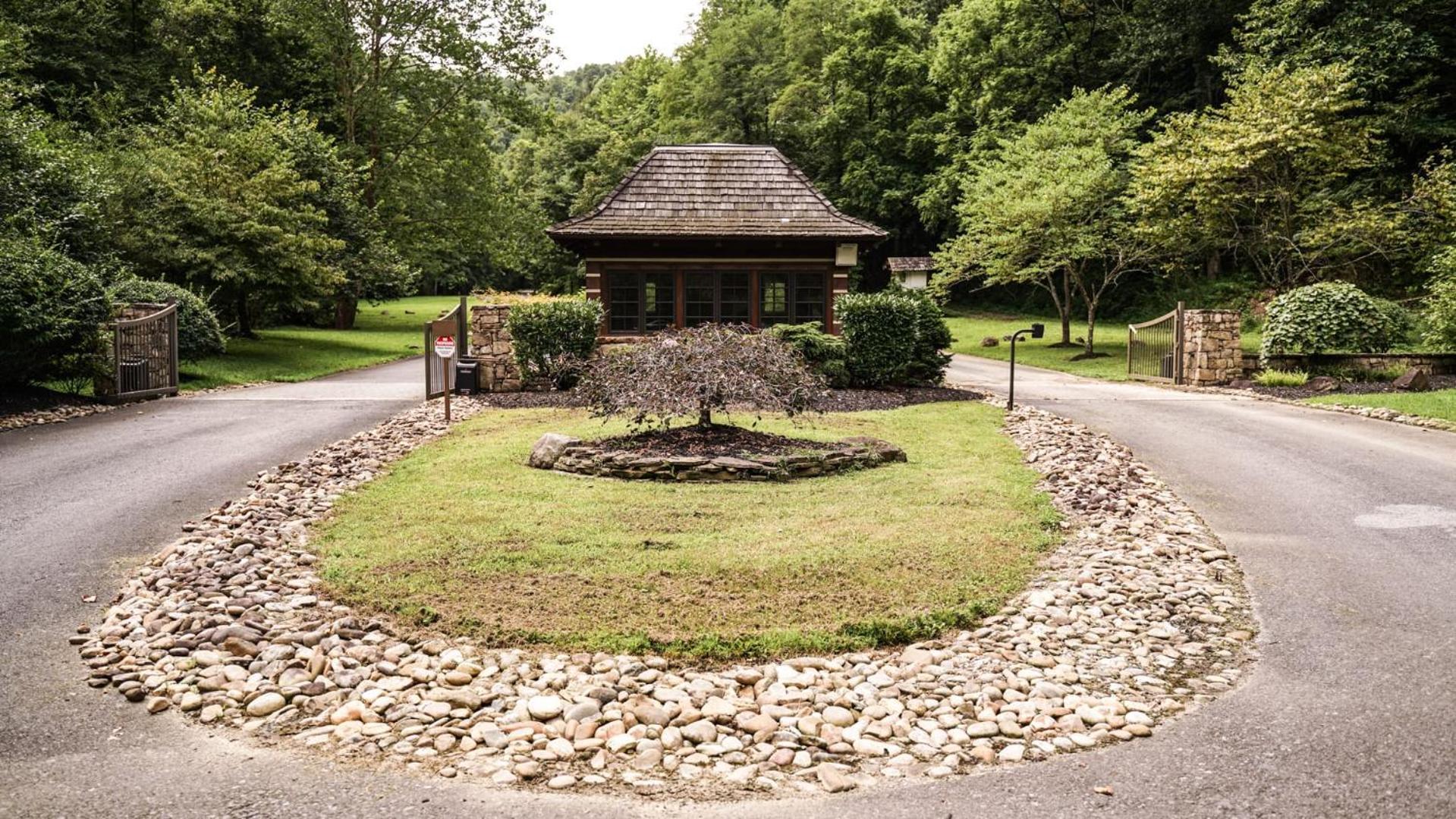 개틀린버그 The Dogwood In Treehouse Grove At Norton Creek 빌라 외부 사진