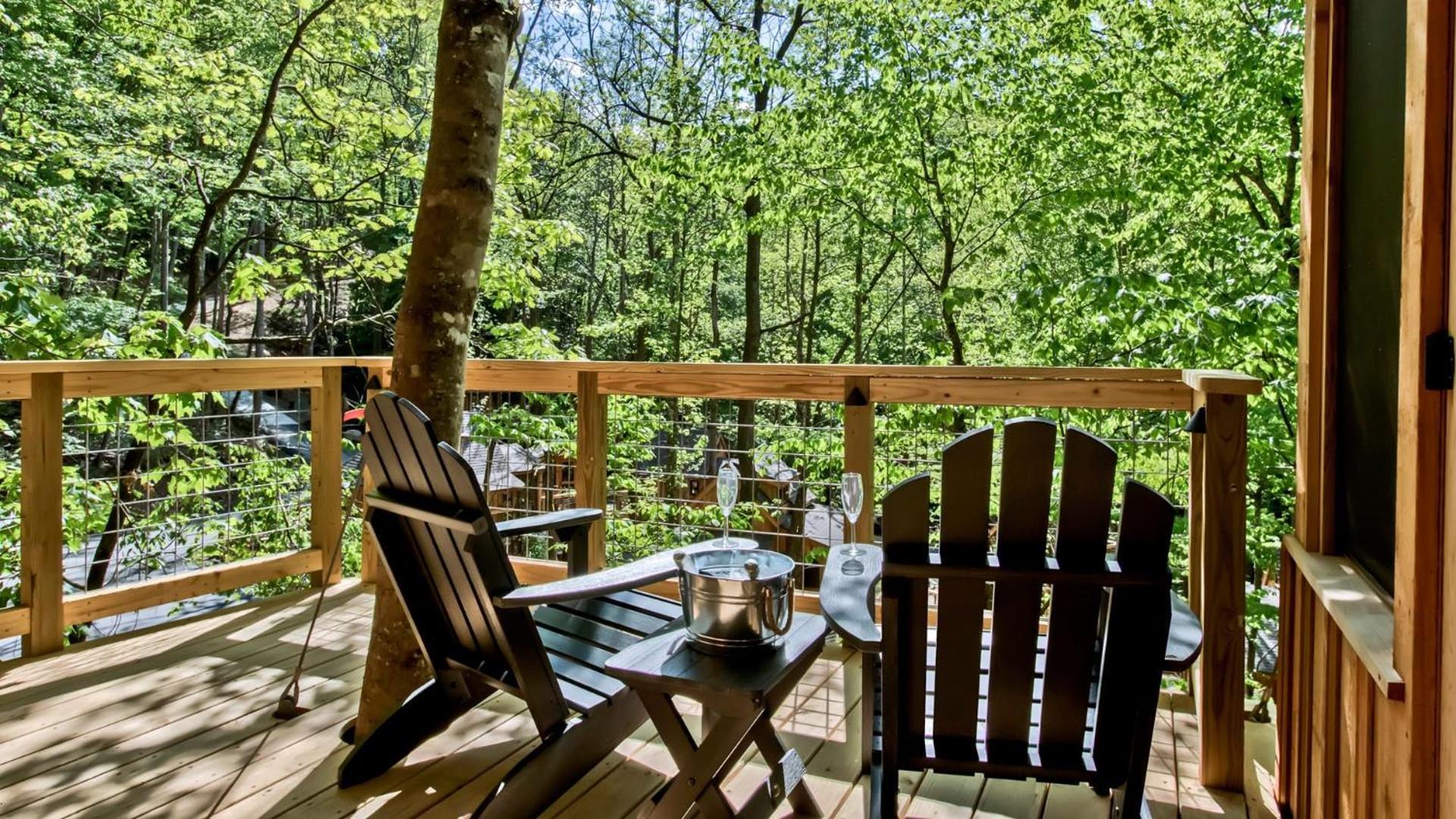 개틀린버그 The Dogwood In Treehouse Grove At Norton Creek 빌라 외부 사진